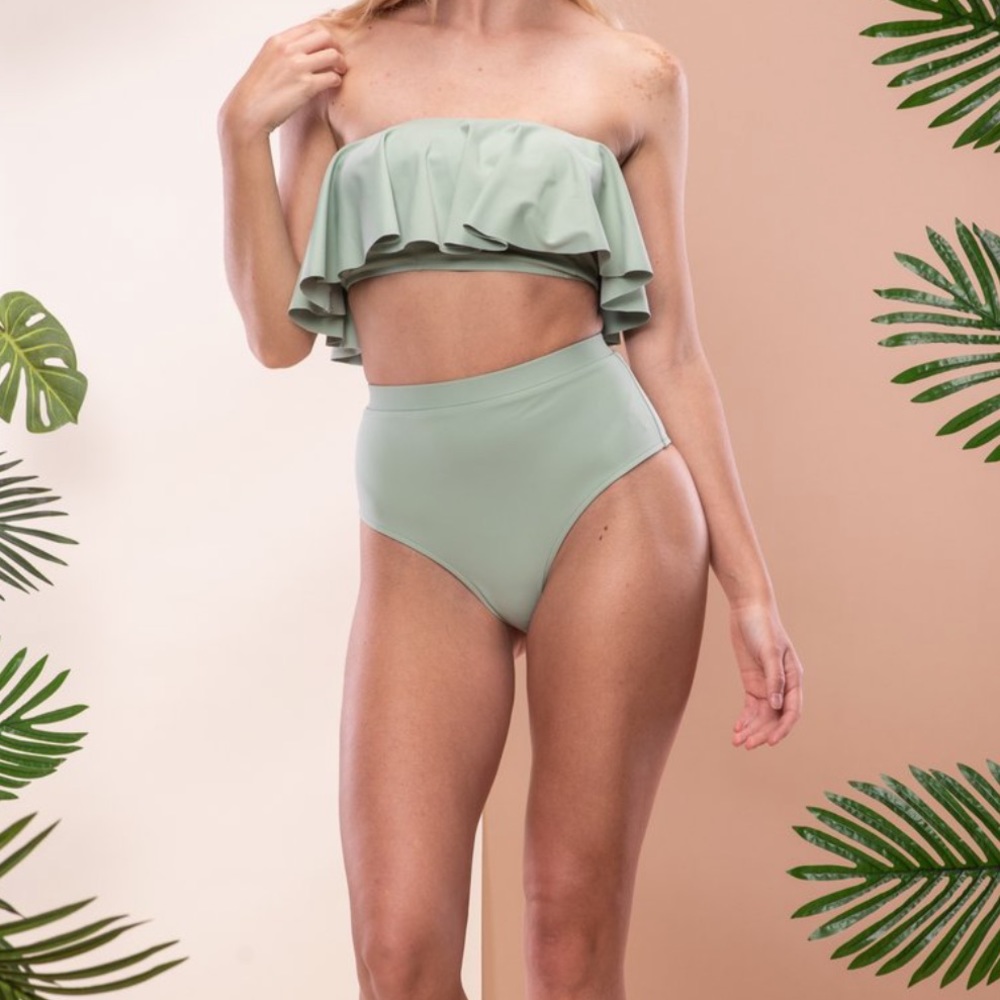 Suela Bottoms and Ariel top